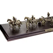 Диорама «Советская дивизионная артиллерия» из бронзы и ясеня, 1:35 — оригинальный подарок — фотография 6