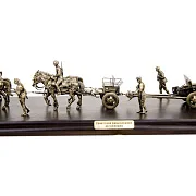 Диорама «Советская дивизионная артиллерия» из бронзы и ясеня, 1:35 — оригинальный подарок — фотография 8