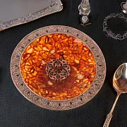 На память: Блюдо сувенирное из янтаря — фотография 1