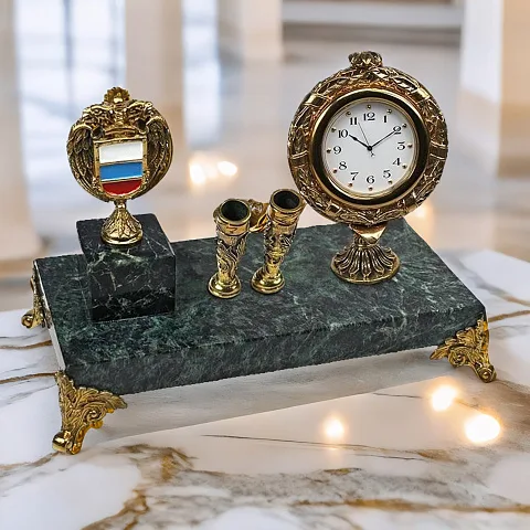 Часы «Элина» с гербом ФСО и подставками — необычный подарок