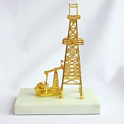 Сувенир «Нефтяная вышка» в подарок — фотография 5