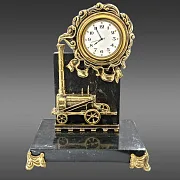 Подарочные часы «Паровоз» на основании из камня и стали — фотография 2