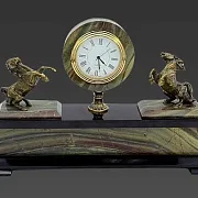 Каминные часы с бронзовыми конями, яшмой и долеритом — необычный подарок — фотография 3
