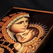 Подарочная икона деревянная "Божия матерь Колыбельная" — фотография 4
