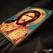 Икона деревянная "Христос Вседержитель" — красивый подарок — фотография 5
