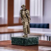 Статуэтка «Ф.Э. Дзержинский» из бронзы — оригинальный подарок — фотография 1
